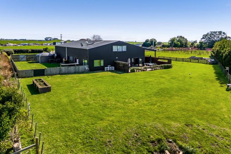 Photo of property in 24 Mahoetahi Road, Sentry Hill, Waitara, 4382