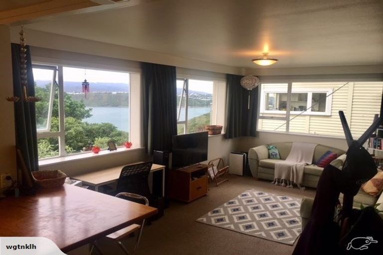 Photo of property in Grafon Court Flats, 53u2 Grafton Road, Roseneath, Wellington, 6011