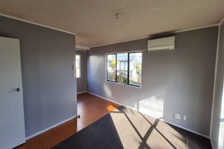 Photo of property in 1/51 Templeton Place, Clendon Park, Auckland, 2103
