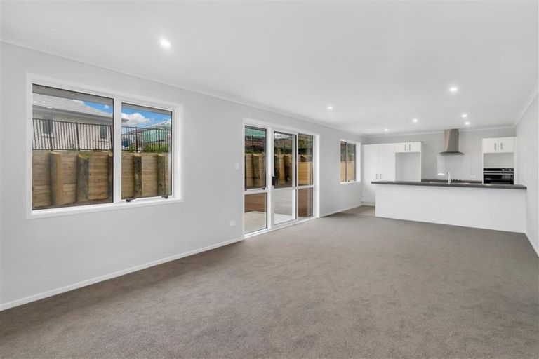 Photo of property in 1 Harry Close, Warkworth, 0910