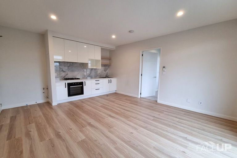 Photo of property in 26 Hea Road, Hobsonville, Auckland, 0616