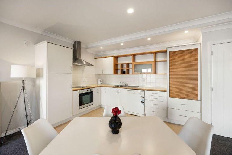 Photo of property in 1f/11 London Street, Hamilton Central, Hamilton, 3204