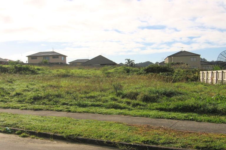 Photo of property in 9 Boeing Place, Goodwood Heights, Auckland, 2105