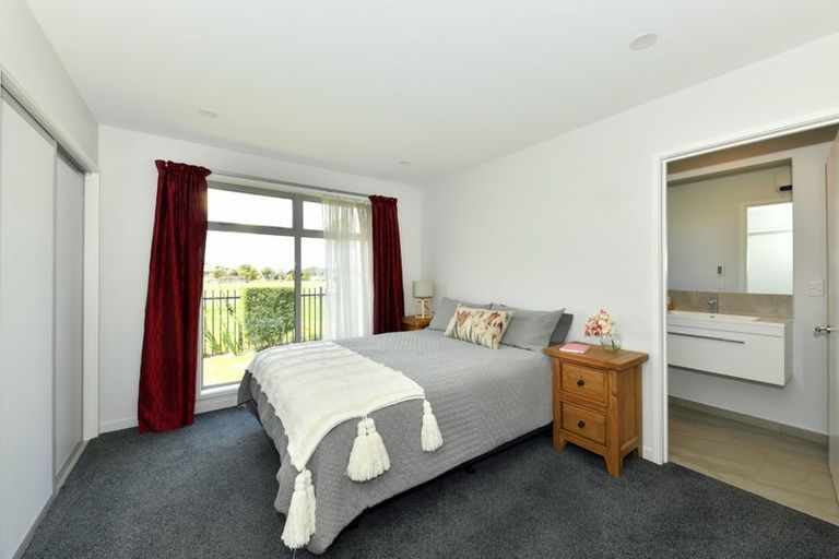 Photo of property in 10 Limbrick Crescent, Wigram, Christchurch, 8042