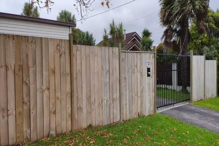 Photo of property in 12 Colwill Road, Massey, Auckland, 0614