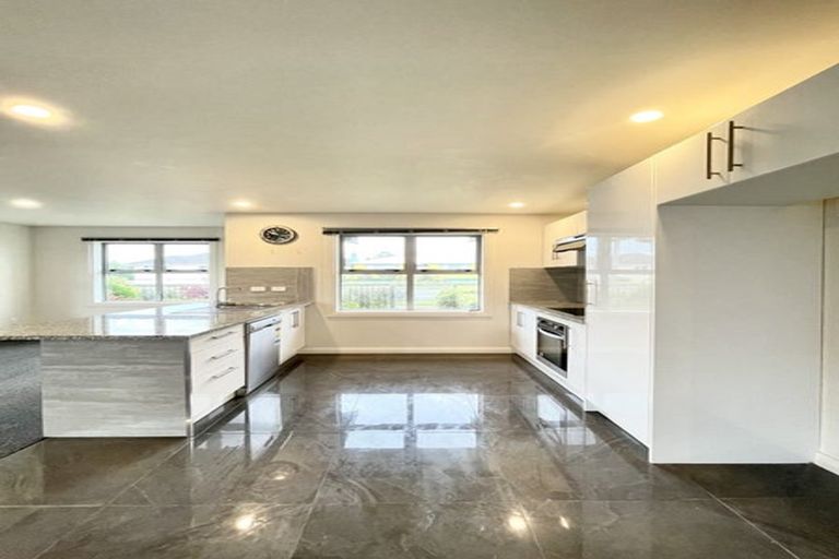 Photo of property in 85 Tiro Tiro Road, Levin, 5510