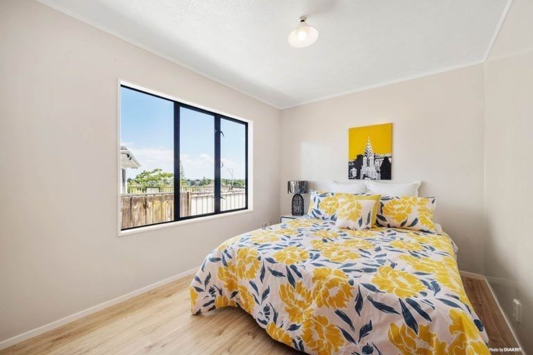 Photo of property in 6 Crail Court, Totara Heights, Auckland, 2105