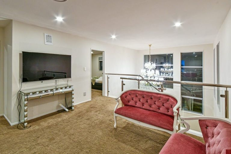 Photo of property in 17 Drumbuoy Drive, Flat Bush, Auckland, 2019