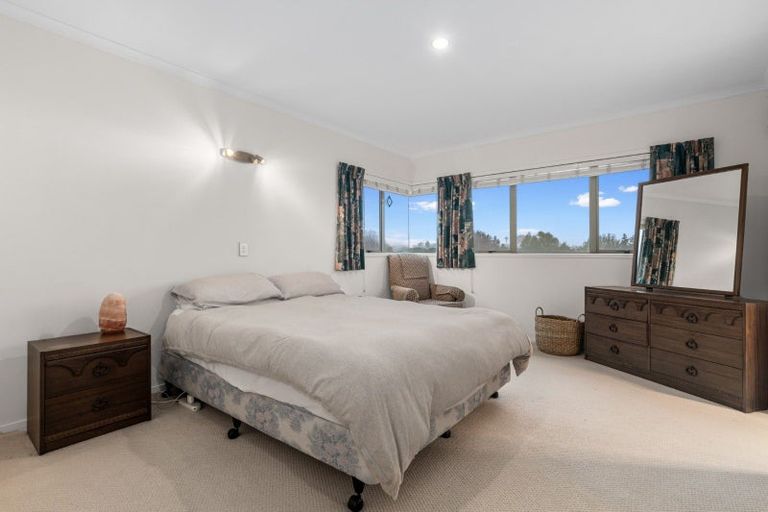 Photo of property in 13a Chevron Drive, Bellevue, Tauranga, 3110
