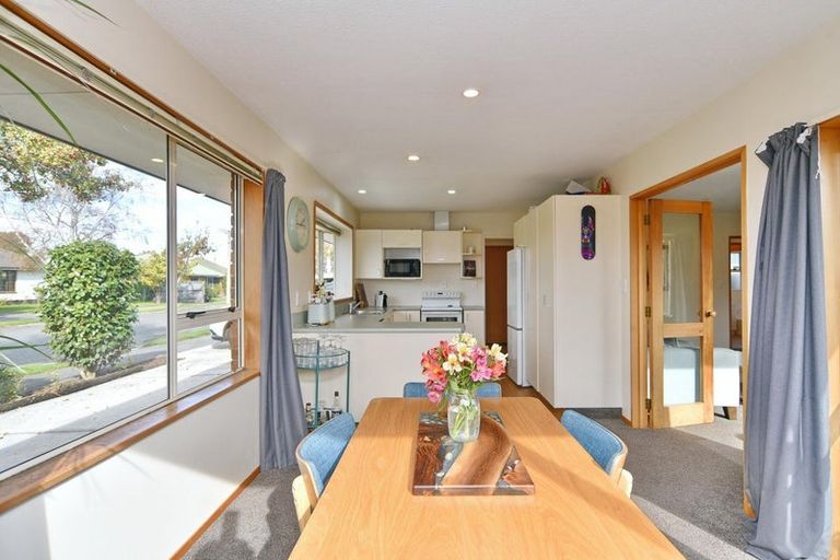 Photo of property in 5 Rossiter Avenue, Redwood, Christchurch, 8051