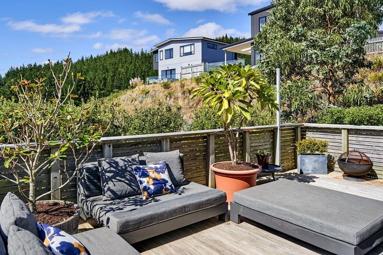 Photo of property in 147 Navigation Drive, Whitby, Porirua, 5024