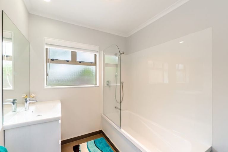 Photo of property in 17b Te Kupe Road, Paraparaumu Beach, Paraparaumu, 5032