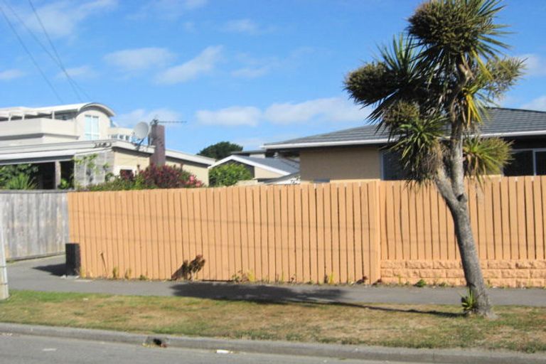 Photo of property in 2/16 Plover Street, Southshore, Christchurch, 8062