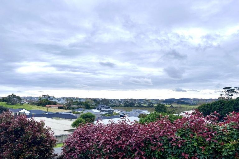 Photo of property in 3 Weka Close, Red Beach, 0932