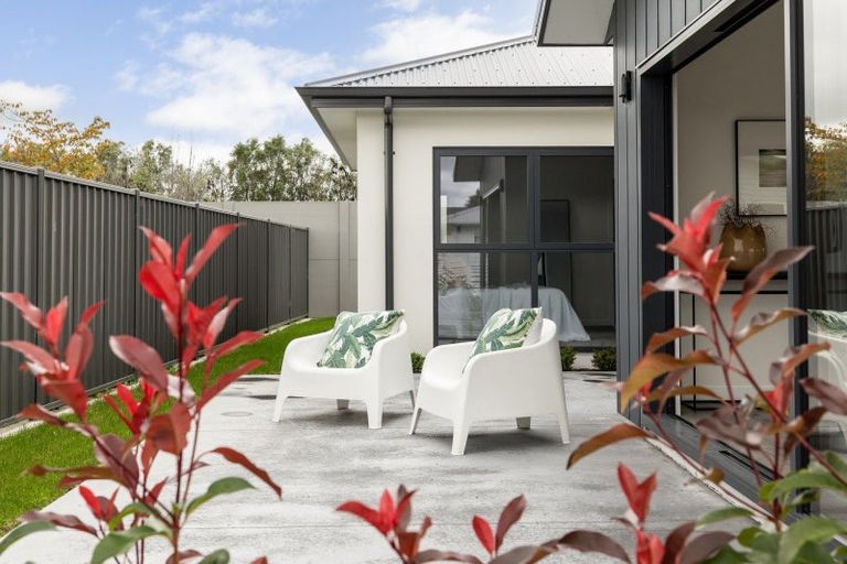 Photo of property in 24 George Yee Place, Taradale, Napier, 4112