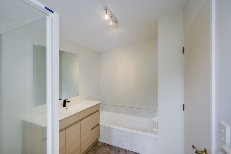 Photo of property in 3b Sanders Avenue, Marewa, Napier, 4110