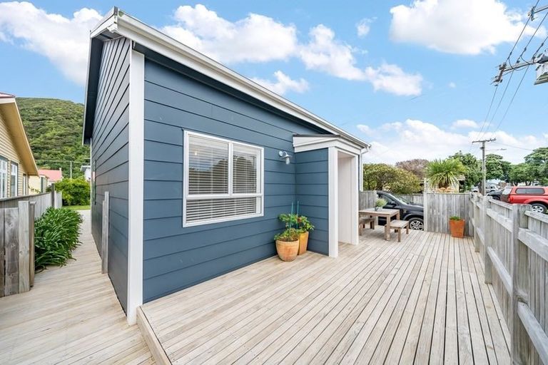 Photo of property in 25 Tuatoru Street, Eastbourne, Lower Hutt, 5013