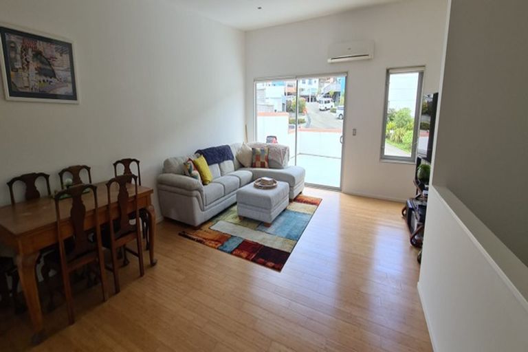 Photo of property in 79 Saddleback Grove, Karori, Wellington, 6012