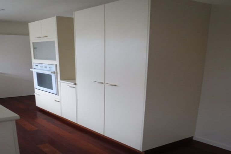 Photo of property in 4 Solway Avenue, Ilam, Christchurch, 8041