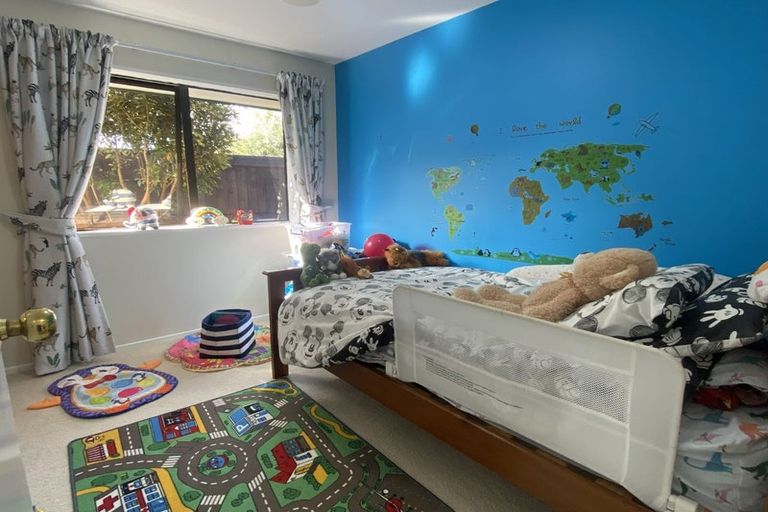 Photo of property in 1/6 Broadfell Avenue, Avonhead, Christchurch, 8042