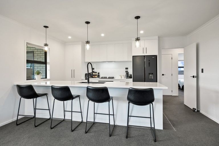 Photo of property in 8a Portal Crescent, Beerescourt, Hamilton, 3200