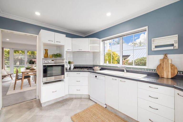 Photo of property in 88 Lake Terrace Road, Burwood, Christchurch, 8061