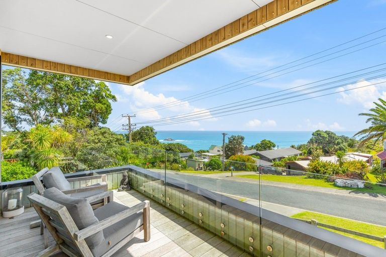 Photo of property in 11 Edwin Mitchelson Road, Muriwai, Waimauku, 0881