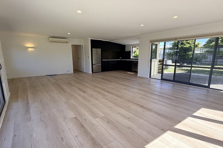 Photo of property in 16 Airini Road, Waimarama, Havelock North, 4294