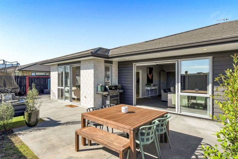 Photo of property in 3 Christow Court, Paraparaumu, 5032
