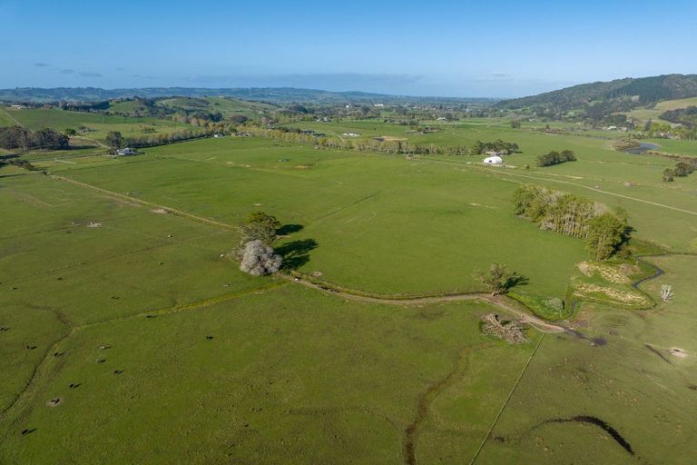 Photo of property in 6/ 6a Branthwaite Drive, Rolleston, 7678
