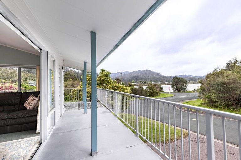 Photo of property in 1 Patton Place, Tairua, 3508