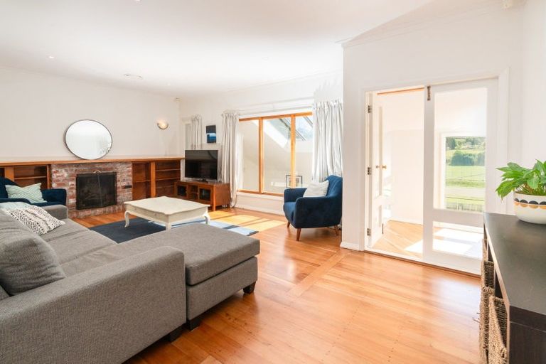 Photo of property in 104 Curtis Street, Northland, Wellington, 6012