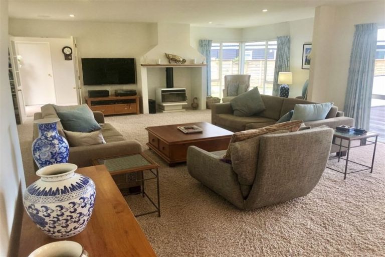 Photo of property in 98 Tangiteroria Lane, Pauanui, Hikuai, 3579