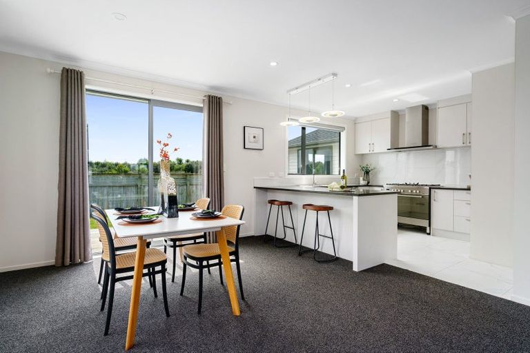 Photo of property in 15 Hehan Close, Cambridge, 3434