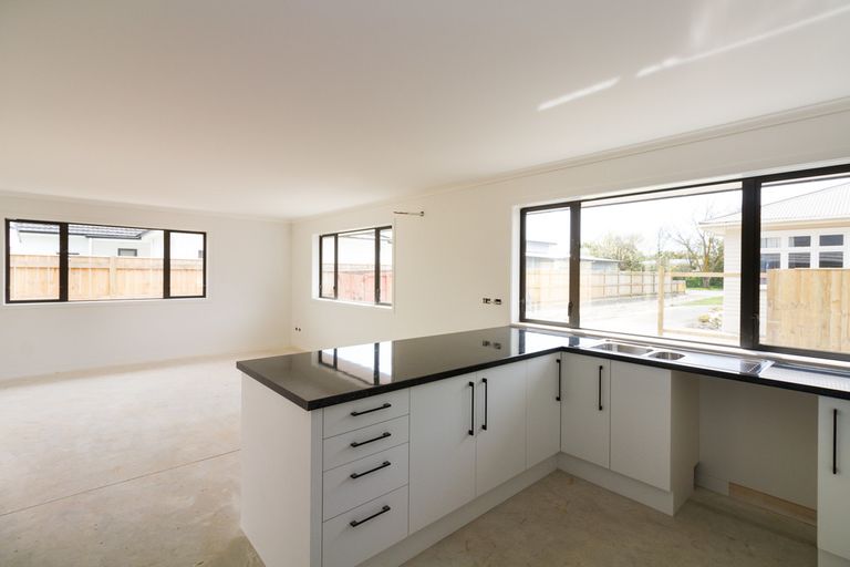 Photo of property in 37 Karina Terrace, Roslyn, Palmerston North, 4414