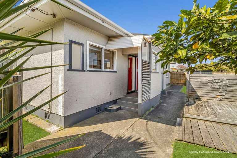 Photo of property in 25 Kent Road, Saint Johns Hill, Whanganui, 4501