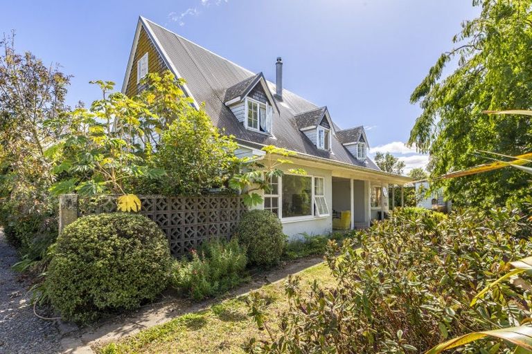Photo of property in 11 Cook Street, Waipukurau, 4200