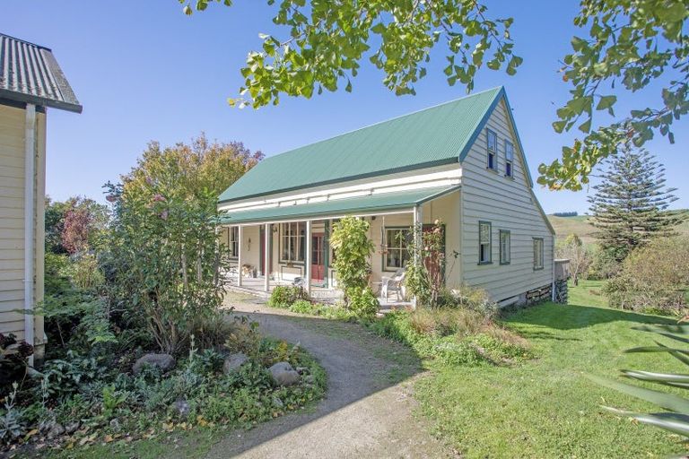 Photo of property in 2269 State Highway 2, Te Hauke, Hastings, 4178