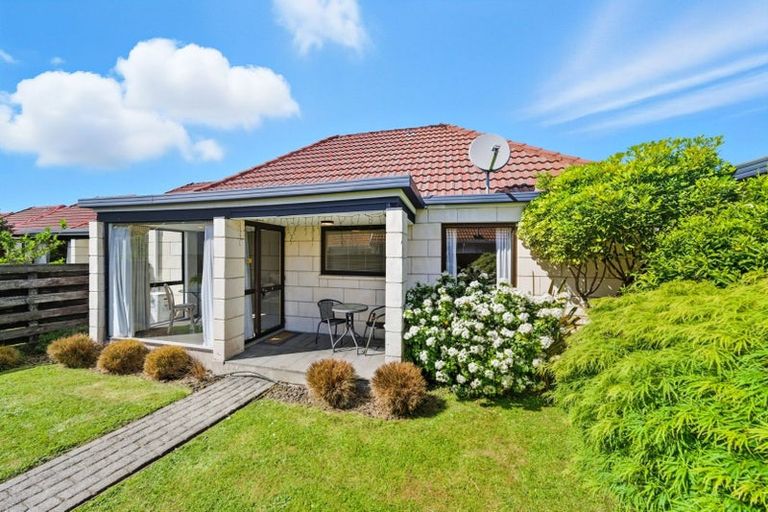 Photo of property in 5/4 Broadbent Street, Riccarton, Christchurch, 8041