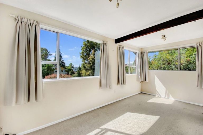 Photo of property in 1/12 Newstead Avenue, Browns Bay, Auckland, 0632
