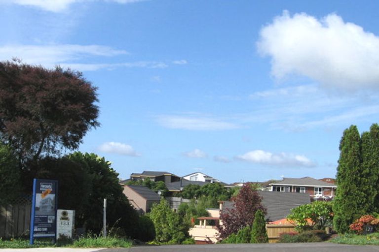 Photo of property in 133a/1 Hobsonville Road, West Harbour, Auckland, 0618