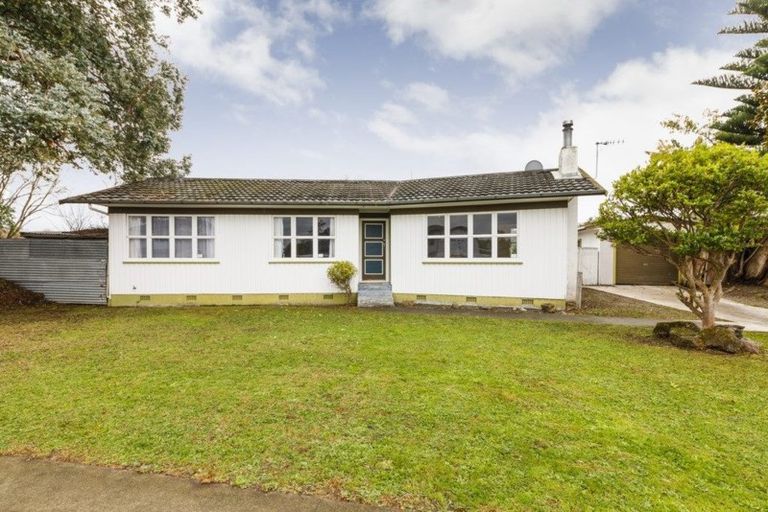 Photo of property in 8 John F Kennedy Drive, Milson, Palmerston North, 4414