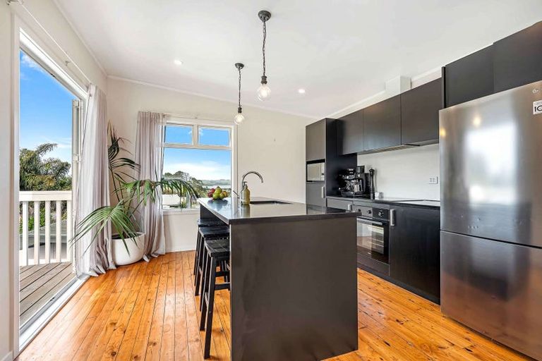 Photo of property in 8 James Mcleod Road, Shelly Beach, Helensville, 0874