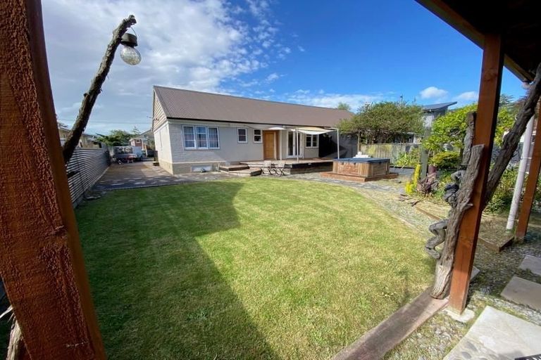 Photo of property in 24 Nile Street, Waterloo, Lower Hutt, 5011