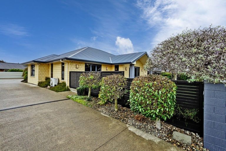 Photo of property in 53 Hoffman Court, Waikiwi, Invercargill, 9810