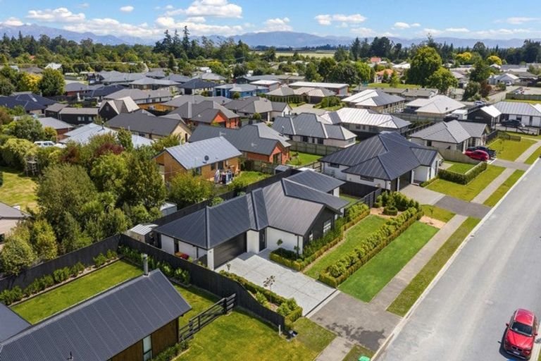 Photo of property in 50 Suffolk Drive, Kirwee, 7571