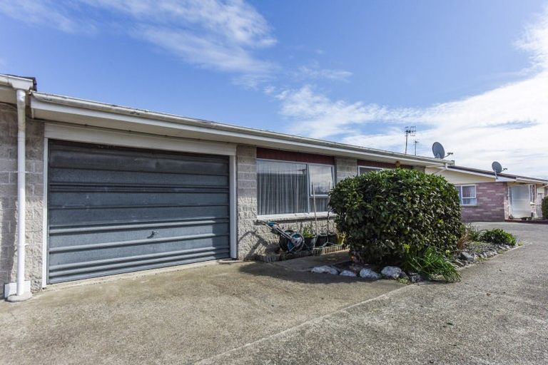 Photo of property in 1/8 Exeter Street, Stoke, Nelson, 7011