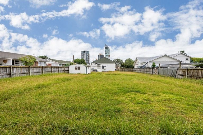 Photo of property in 4 Tennyson Avenue, Takapuna, Auckland, 0622