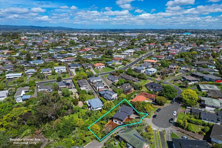Photo of property in 7 Highlight Parade, Te Atatu South, Auckland, 0610