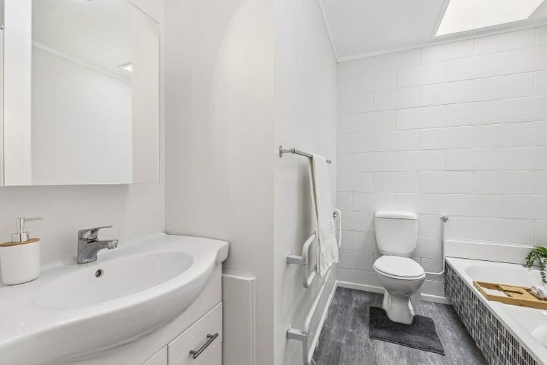 Photo of property in 17a Virginia Grove, Brooklyn, Wellington, 6021